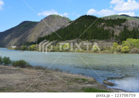 最上川 日本三大急流 123706759