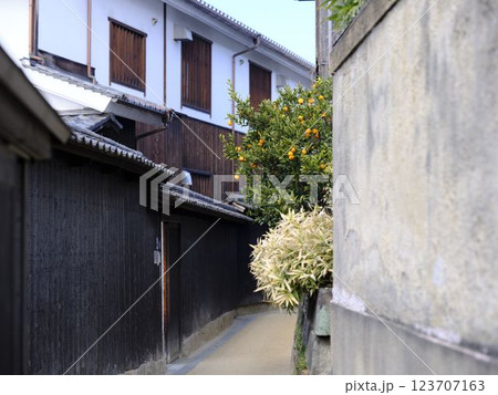 レトロな通路 レトロな通路 123707163