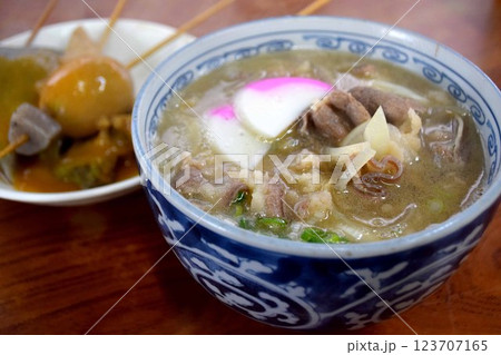 肉うどんとおでん 123707165