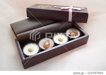 ショコラタルト詰め合わせ ショコラタルト詰め合わせ 123707845