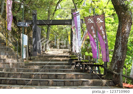 春の織田信長の城下町・7（岐阜公園） 123710960