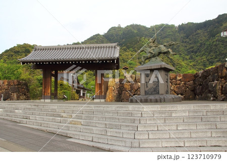 春の織田信長の城下町・26（岐阜公園） 123710979