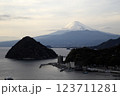 夕闇迫る冬の富士 123711281
