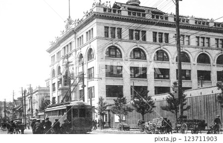 古写真 1918-1923年 東京 日本橋 三越呉服店 古写真 1918-1923年 東京 日本橋 三越呉服店 123711903