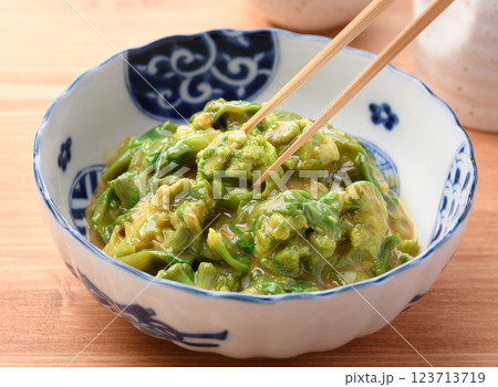 早春の食材 ふきのとうの酢味噌和え 123713719