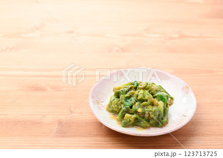 早春の食材 ふきのとうの酢味噌和え 早春の食材 ふきのとうの酢味噌和え 123713725