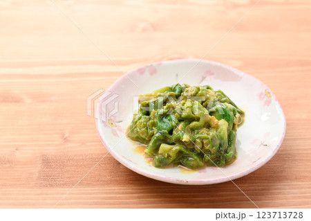 早春の食材 ふきのとうの酢味噌和え 早春の食材 ふきのとうの酢味噌和え 123713728
