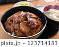 おいしい豚丼 123714183