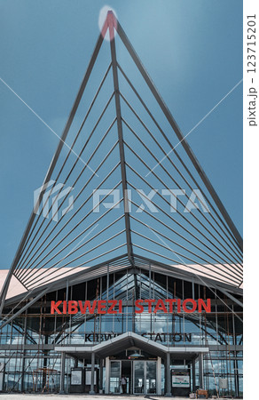 Mombasa Nairobi Standard Gauge Railway, completed in 2017, was built as the first phase of the Kenya Standard Gauge Railway. It is a standard gauge railway in Kenya that connects the large Indian Ocea 123715201
