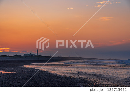 【静岡県】中田島砂丘　日の出 123715452