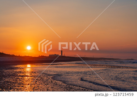 【静岡県】中田島砂丘　日の出 123715459