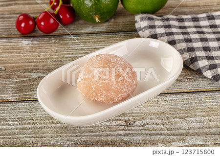 Japanese rice dessert mochi cake 123715800
