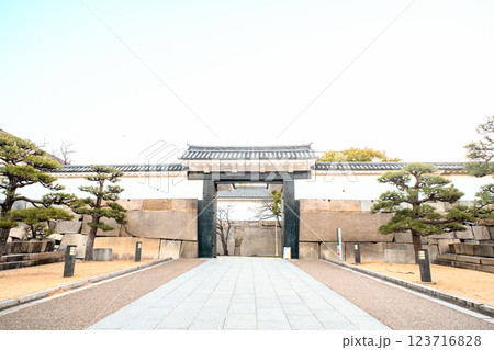 大阪城の大手門 大阪城の大手門 123716828