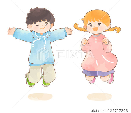 ジャンプする子供　男の子と女の子 123717298