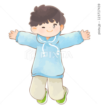 両手を広げてジャンプする子供　男の子 123717439