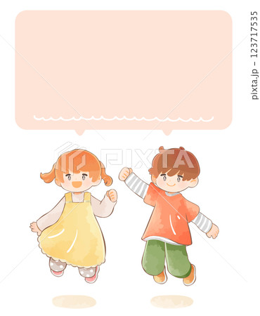 ジャンプする子供とフキダシ　女の子と男の子 123717535