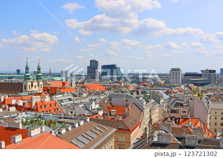 ウィーンの街並み 123721302