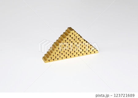 金　金塊　純金 123721689