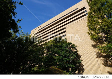 朝日新聞のビル 123722248