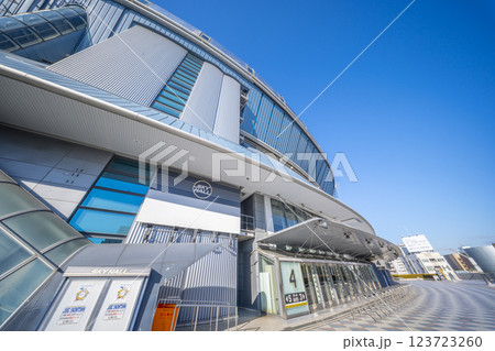 晴天の京セラドーム大阪（大阪ドーム） 123723260