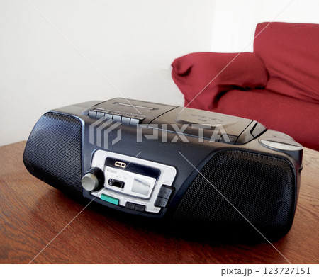 ラジカセ CD カセットテープ　ラジオ　ポータブル 123727151