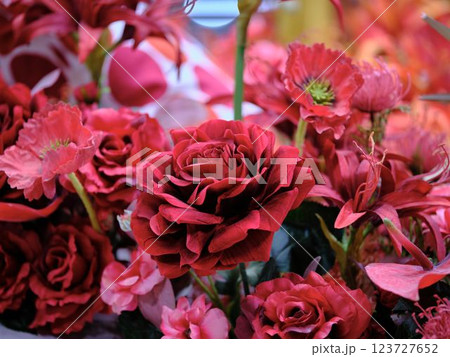 造花の薔薇 123727652