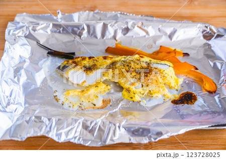 タラのマヨネーズ焼き タラのマヨネーズ焼き 123728025