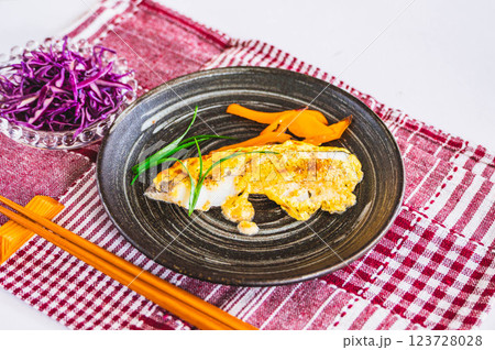 簡単なタラのグリル 簡単なタラのグリル 123728028