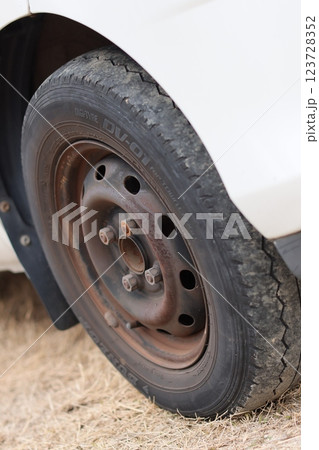 車のパーツ 123728352
