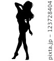 シルエット　女性　全身 123728404