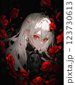 赤い薔薇に囲まれた銀髪の美しい少女 123730613