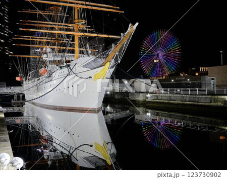 神奈川　横浜みなとみらい　日本丸メモリアルパーク　夜景 123730902