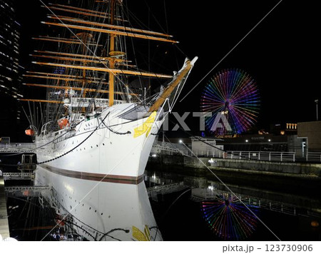 神奈川　横浜みなとみらい　日本丸メモリアルパーク　夜景 123730906