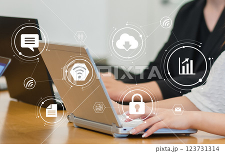 オフィスでのビジネスシーン、IT企業、ビジネスシーン、オフィスワーク、デジタルネットワークイメージ オフィスでのビジネスシーン、IT企業、ビジネスシーン、オフィスワーク、デジタルネットワークイメージ 123731314