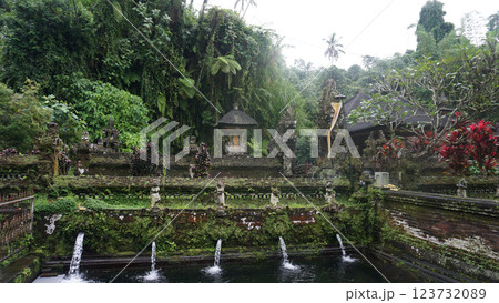 Pura Gunung Kawi Sebatu Gianyar temple in Ubud, Bali, Indonesia Pura Gunung Kawi Sebatu Gianyar temple in Ubud, Bali, Indonesia 123732089