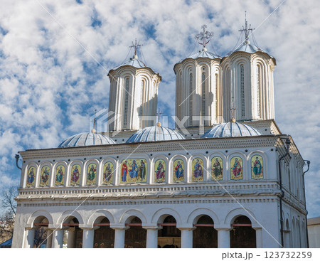The Patriarchal Cathedral in Bucharest, Romania. 123732259