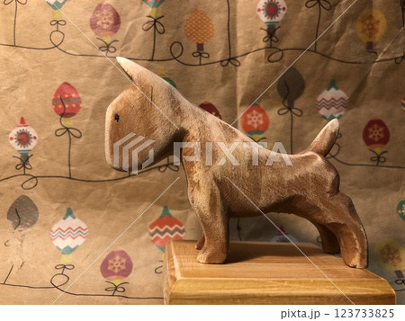 Small fearless bull terrier 123733825