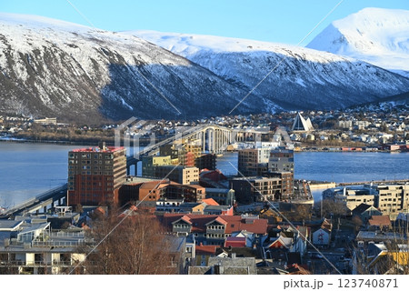 ノルウェー　トロムソの風景　街並み 123740871