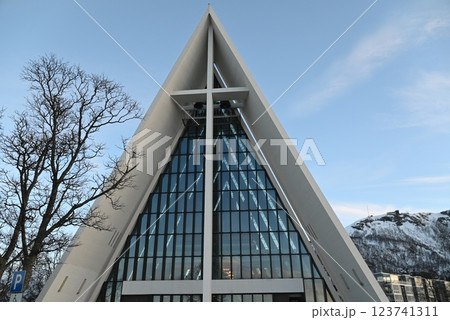 ノルウェー　トロムソ　北極教会 123741311