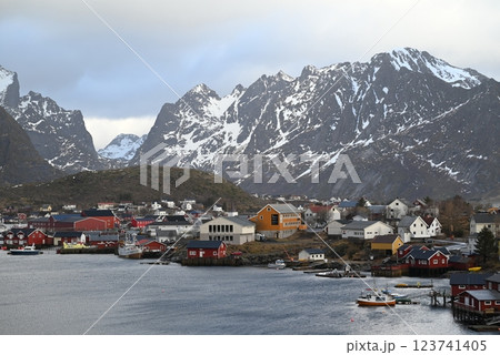 ノルウェー ロフォーテン諸島 レイネ ノルウェー ロフォーテン諸島 レイネ 123741405