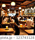 居酒屋の店内 123743128