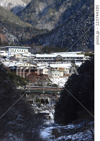 【長野県】雪化粧した絶景の寝覚ノ床を駆け抜ける383系特急しなの_2025/2/8撮影 【長野県】雪化粧した絶景の寝覚ノ床を駆け抜ける383系特急しなの_2025/2/8撮影 123744395