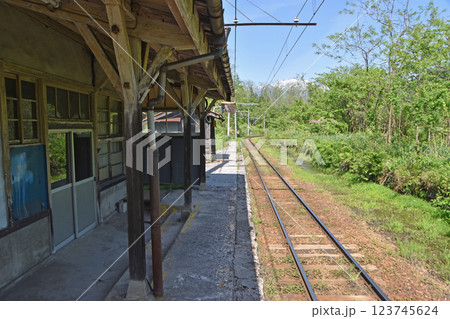 千垣駅(富山県立山町) 123745624