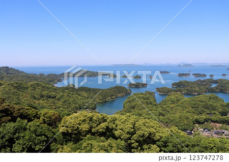 二百八の島々からなる九十九島 二百八の島々からなる九十九島 123747278