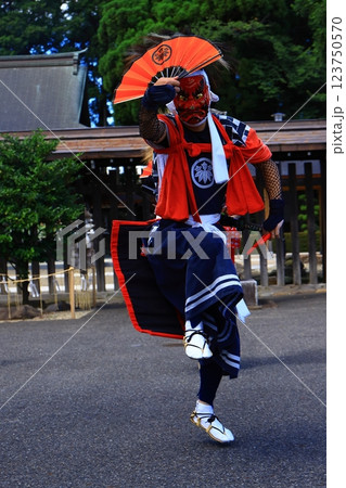 岩手県民俗芸能公演　鬼剣舞 123750570