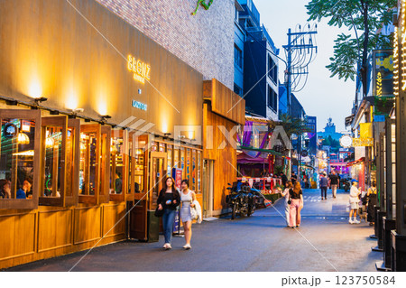 梨泰院クラスイメージ　韓国　※一部ソフトフォーカス 123750584