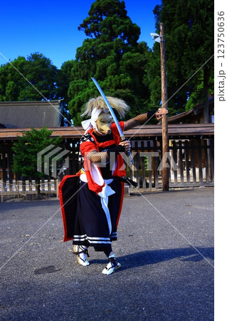 岩手県民俗芸能公演　鬼剣舞 123750636