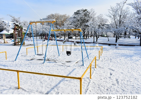 開成山公園　雪の風景 123752182