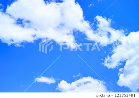 青空と雲イメージ 123752491