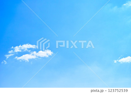 青空と雲イメージ 123752539